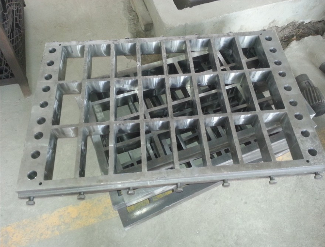 磚機(jī)模具